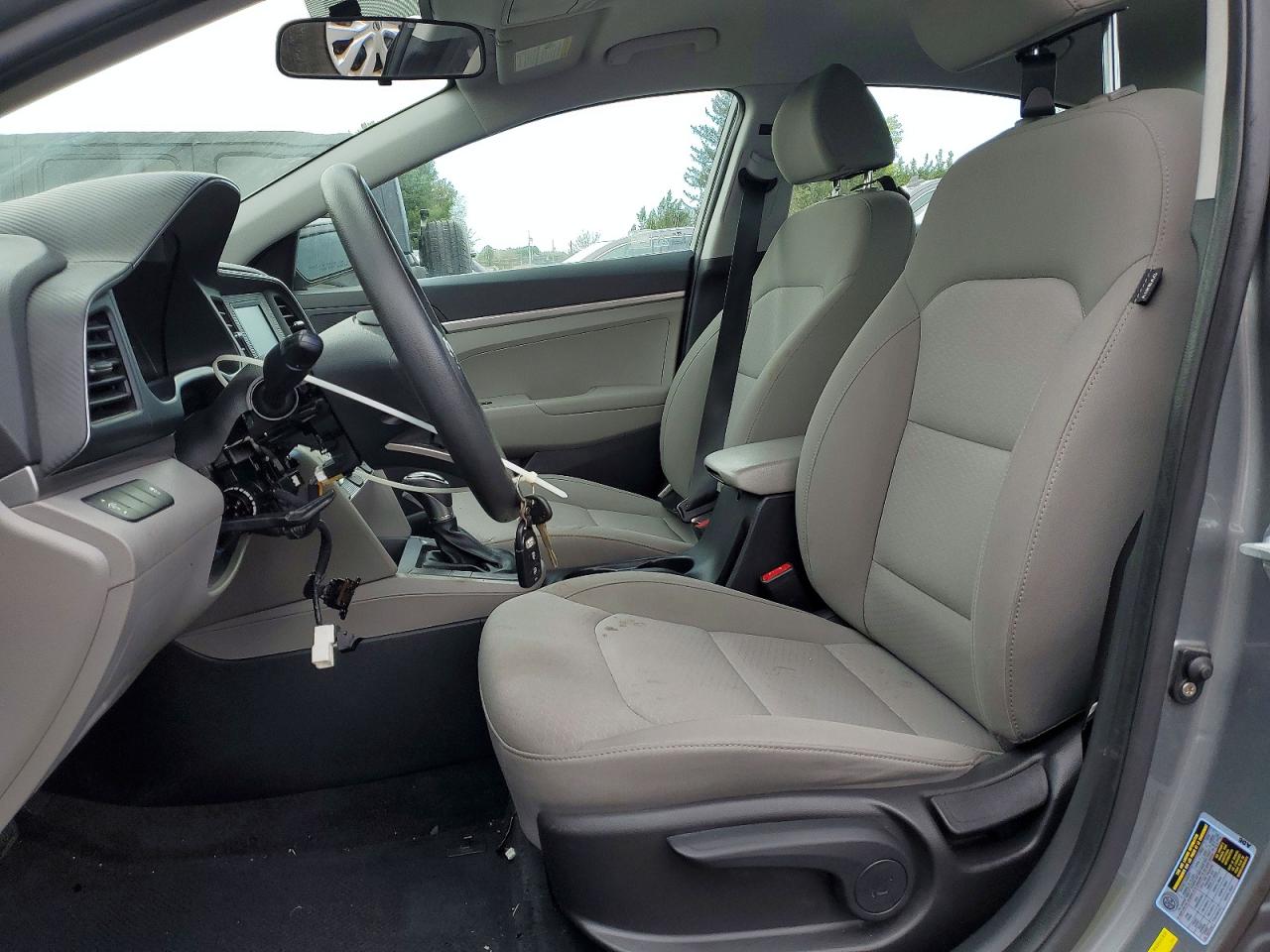 2019 HYUNDAI ELANTRA SE photo 13