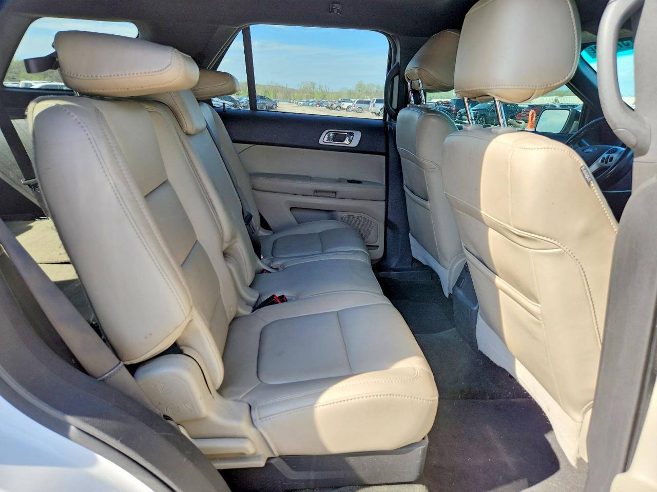 2013 FORD EXPLORER XLT photo 28