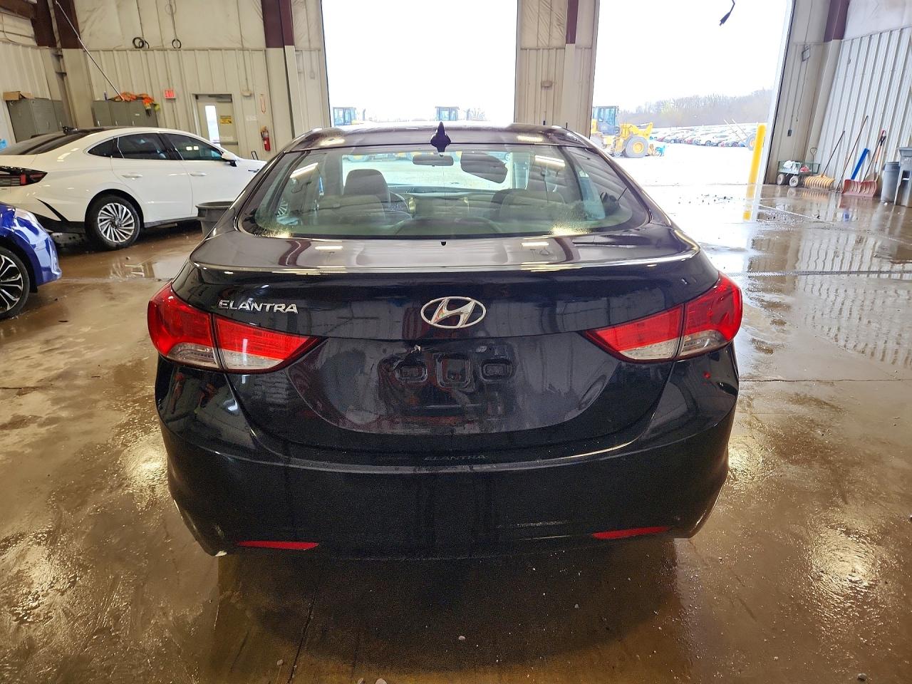 2012 HYUNDAI ELANTRA GLS photo 11
