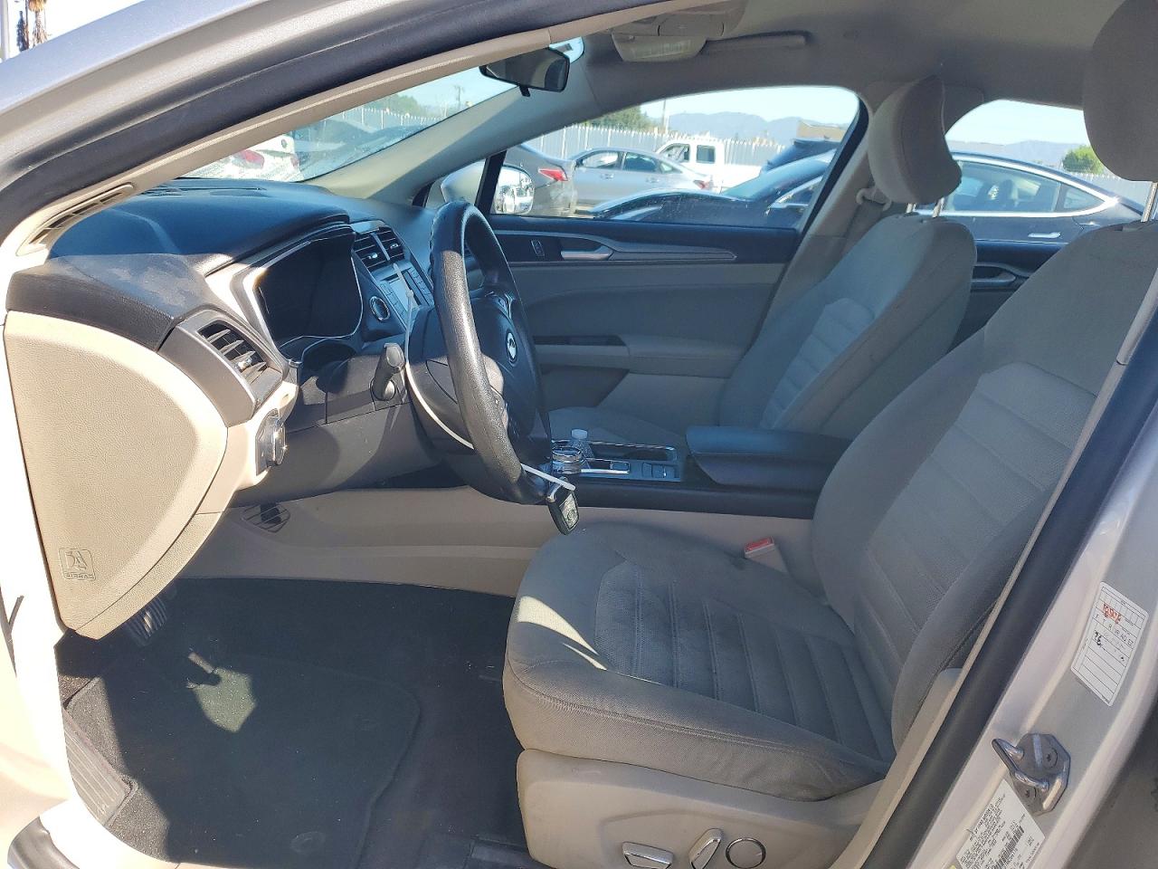 2017 FORD FUSION SE HYBRID photo 13