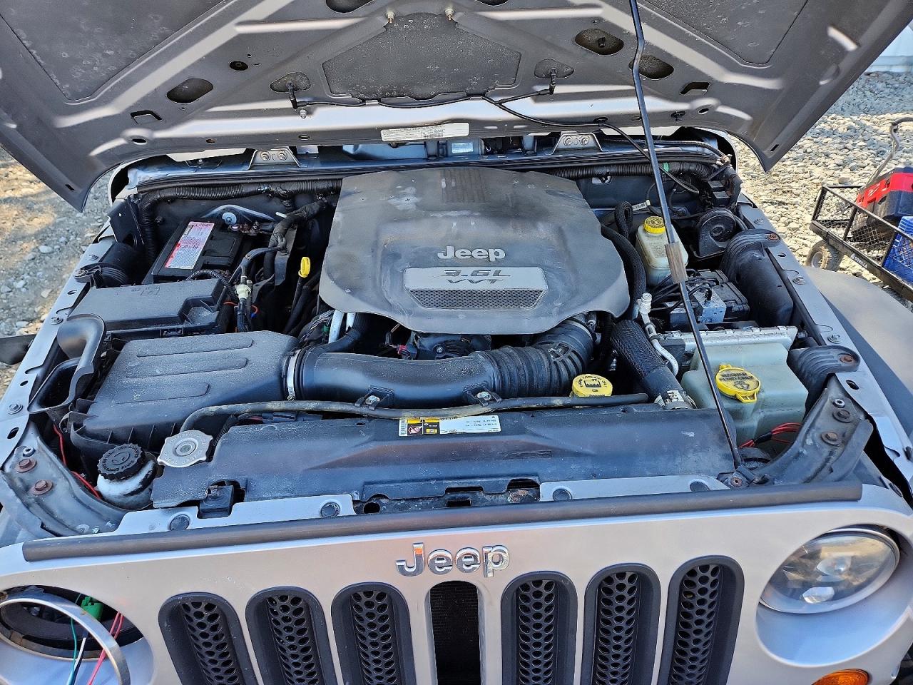 2013 JEEP WRANGLER SPORT photo 23