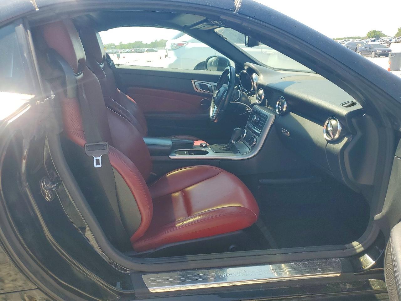 2012 MERCEDES-BENZ SLK 350 photo 28