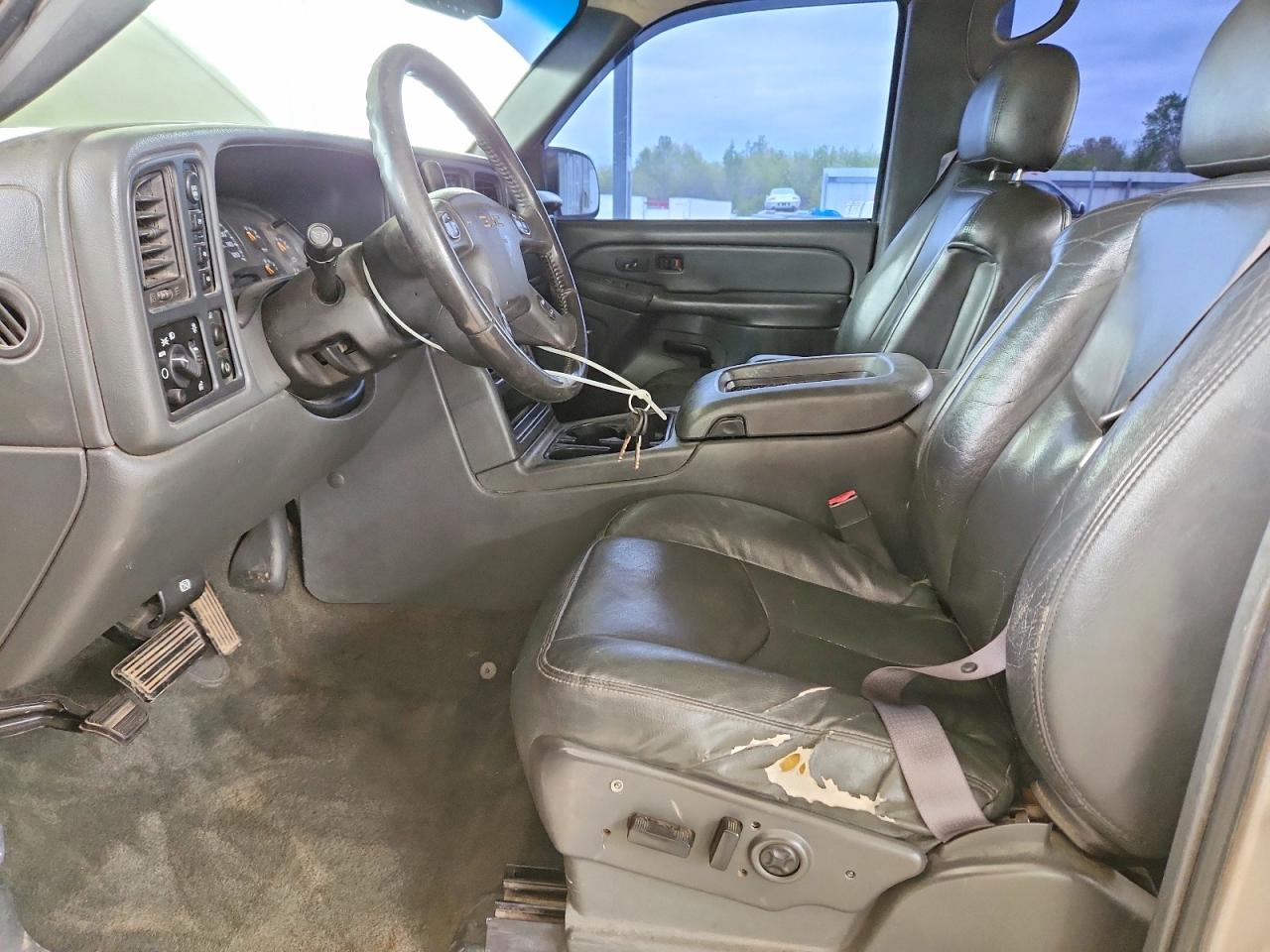 2004 GMC NEW SIERRA K1500 photo 19