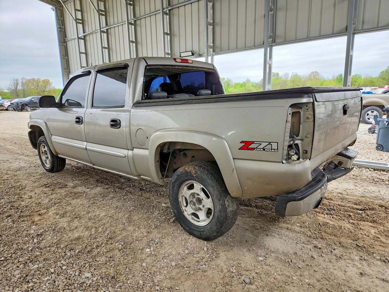 2004 GMC NEW SIERRA K1500 photo 4