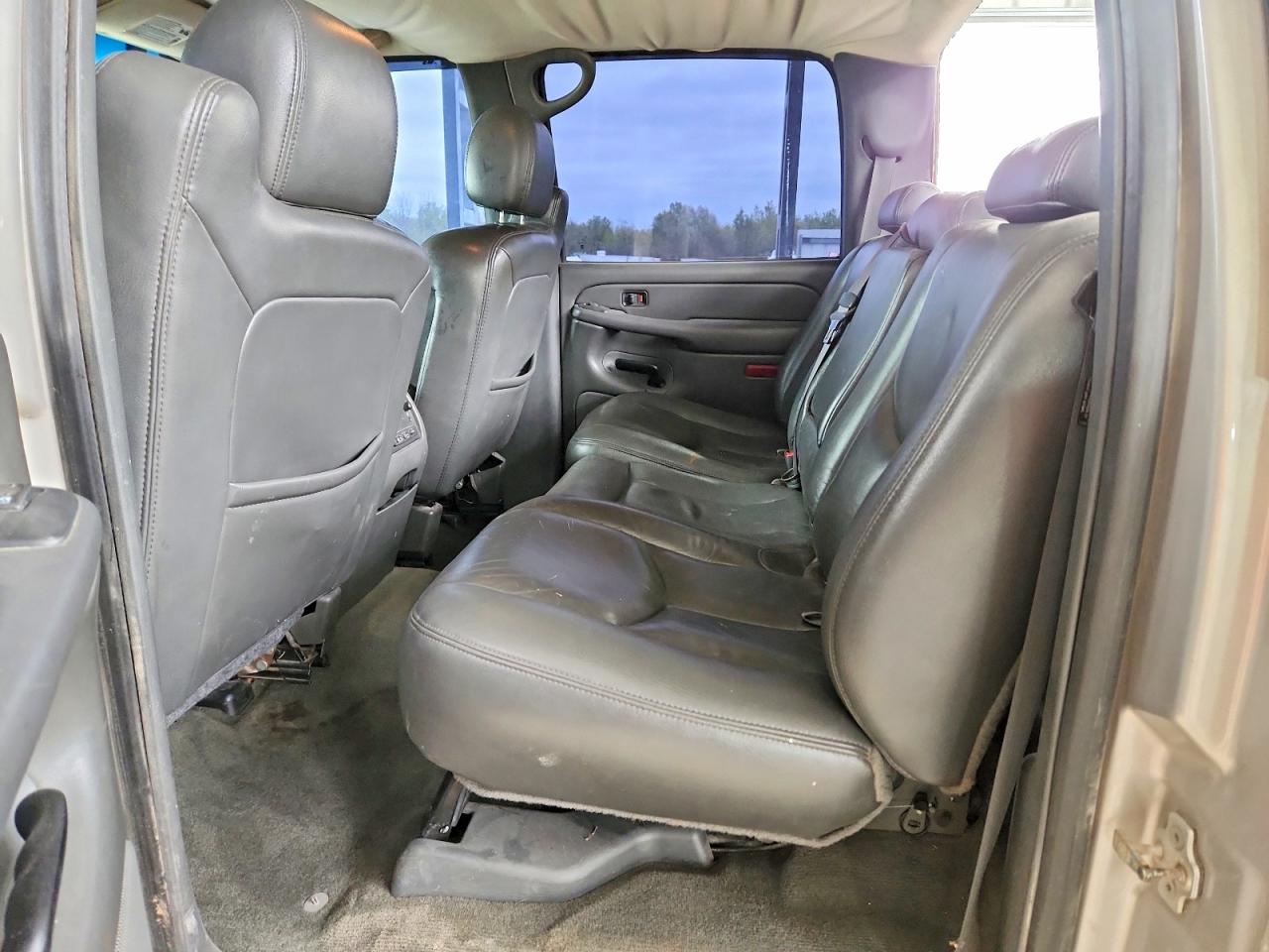 2004 GMC NEW SIERRA K1500 photo 28