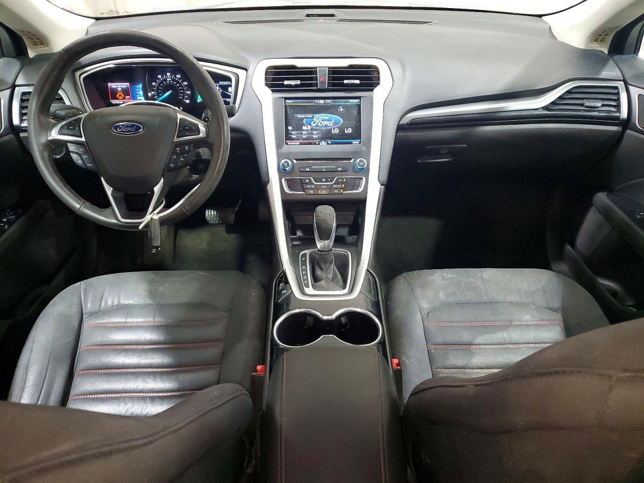 2016 FORD FUSION SE photo 22