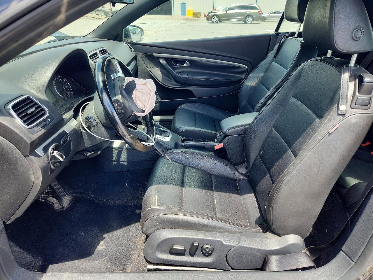 2012 VOLKSWAGEN EOS KOMFORT photo 13