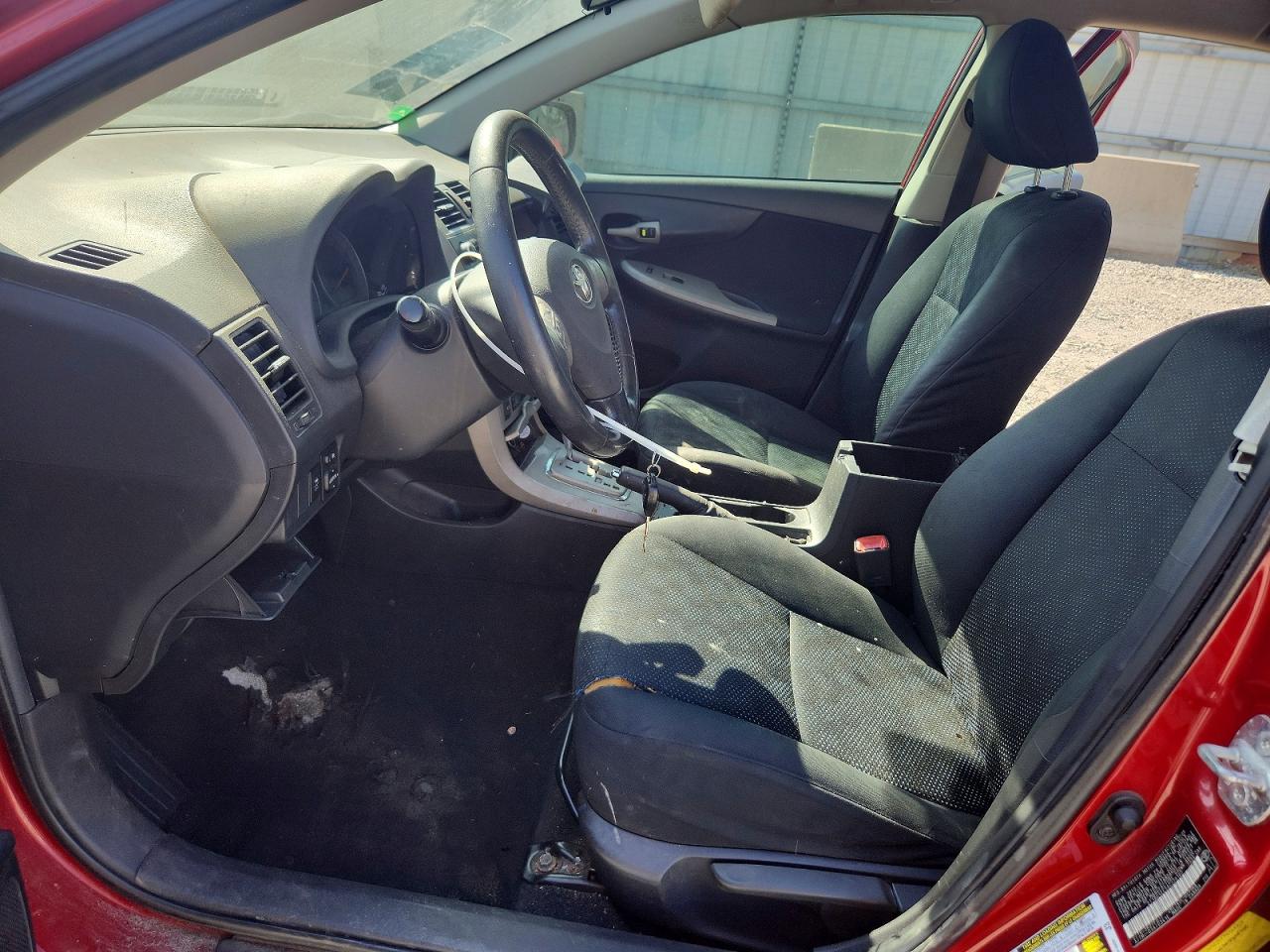 2010 TOYOTA COROLLA S photo 19