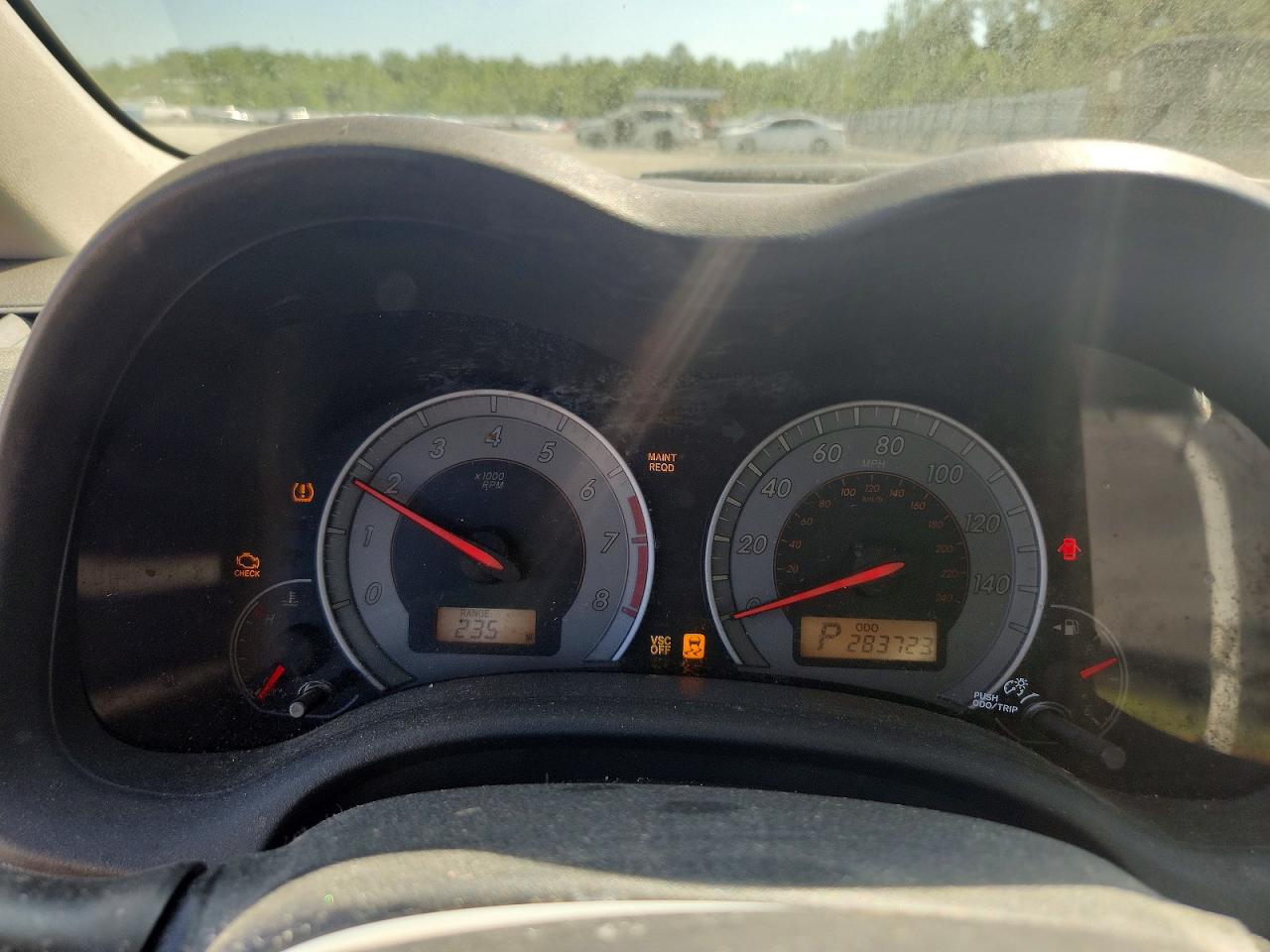 2010 TOYOTA COROLLA S photo 25