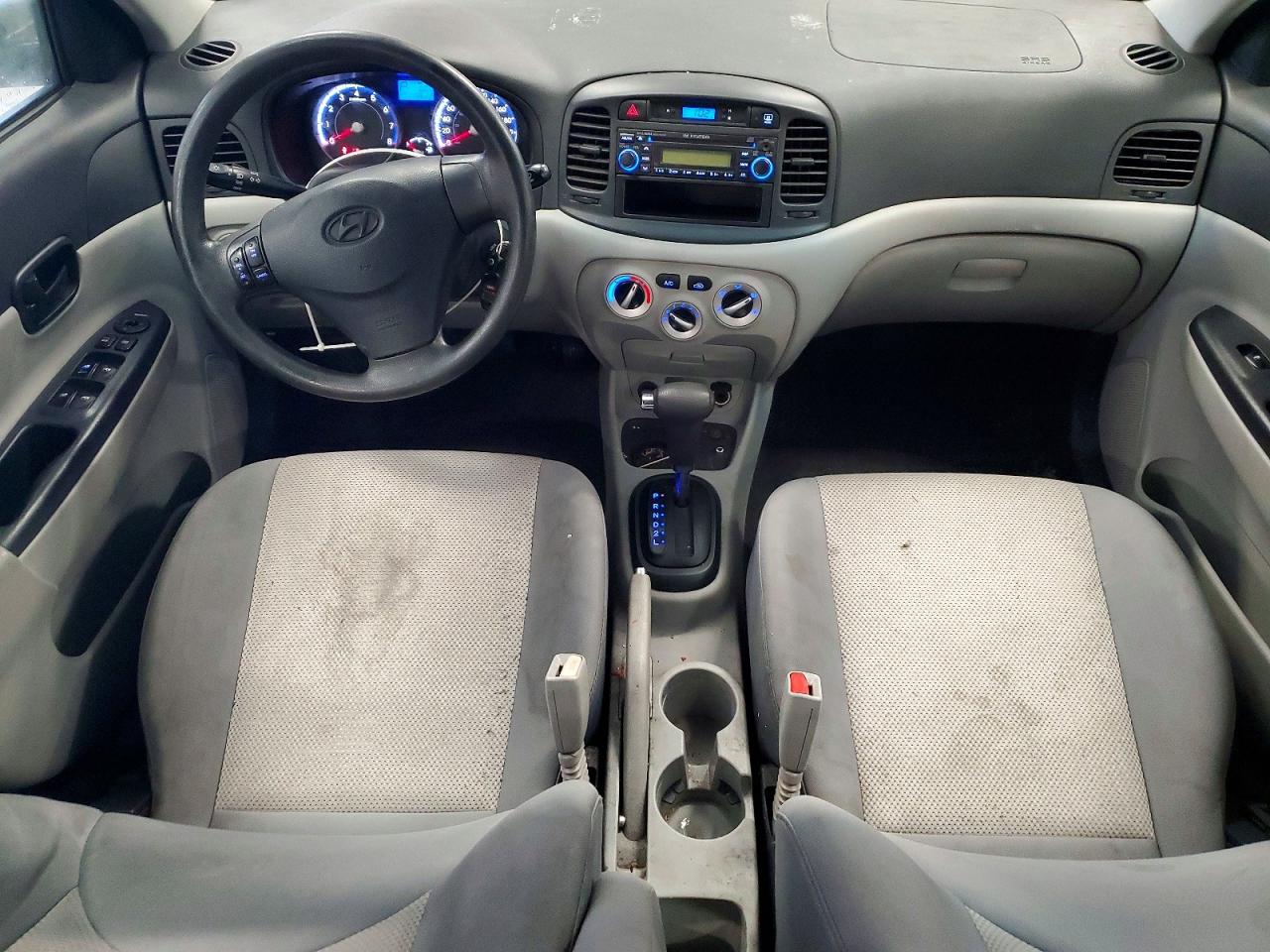 2010 HYUNDAI ACCENT photo 15