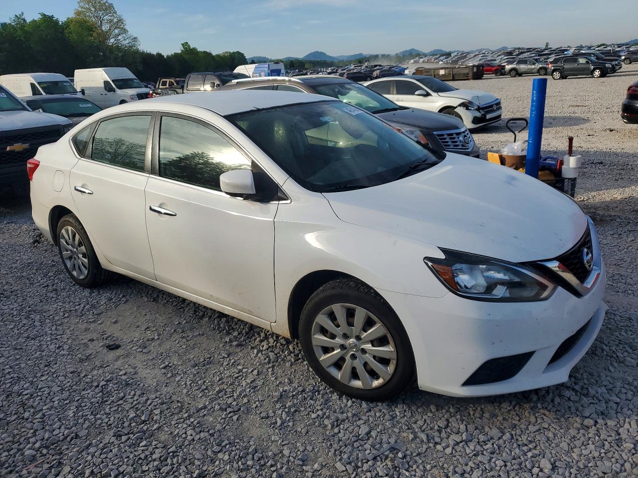 2016 NISSAN SENTRA S photo 10