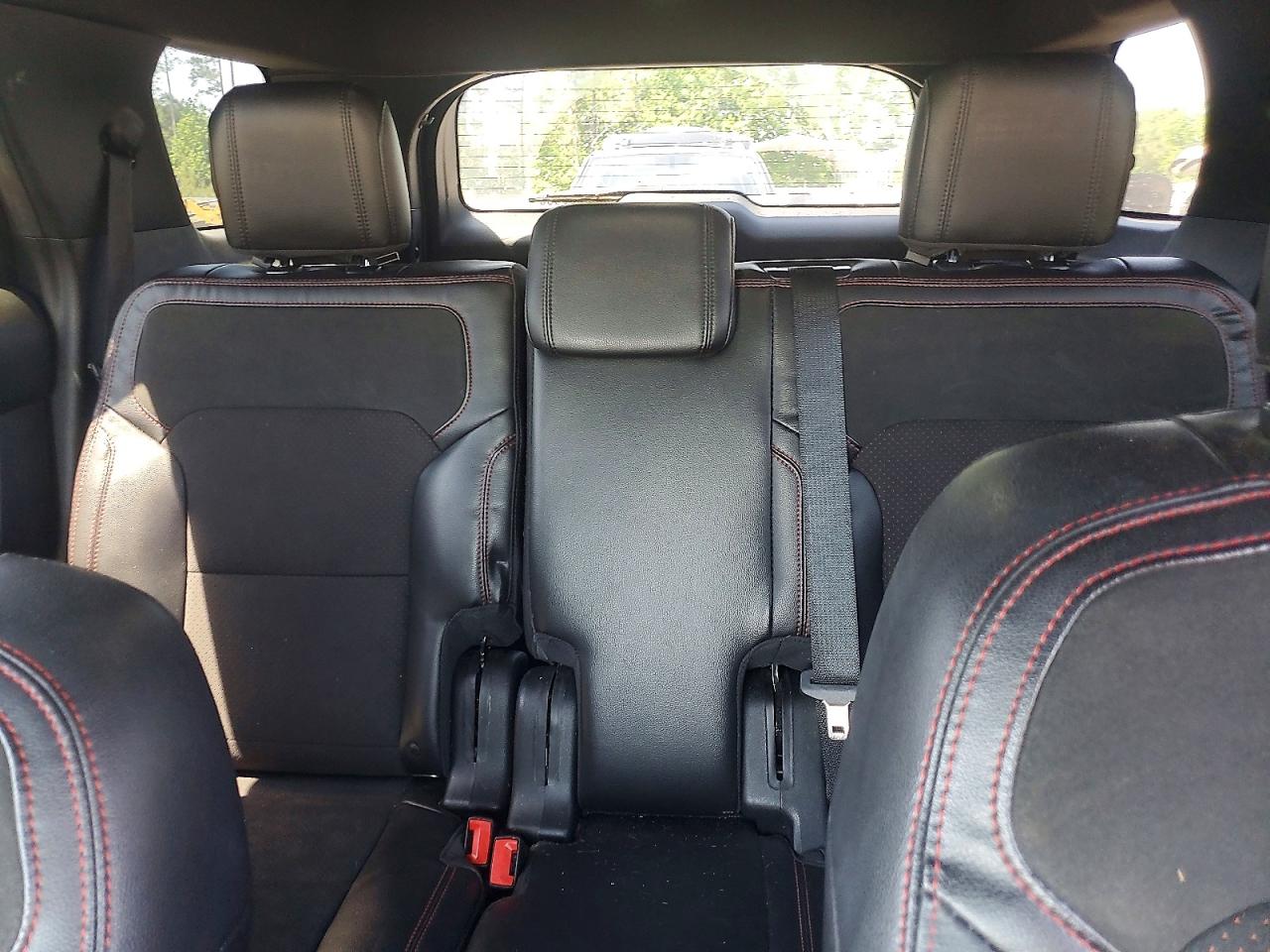 2018 FORD EXPLORER XLT photo 10