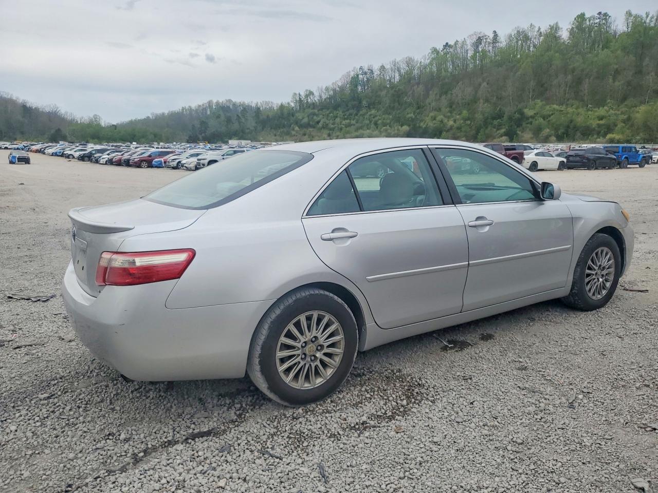 2009 TOYOTA CAMRY LE photo 5