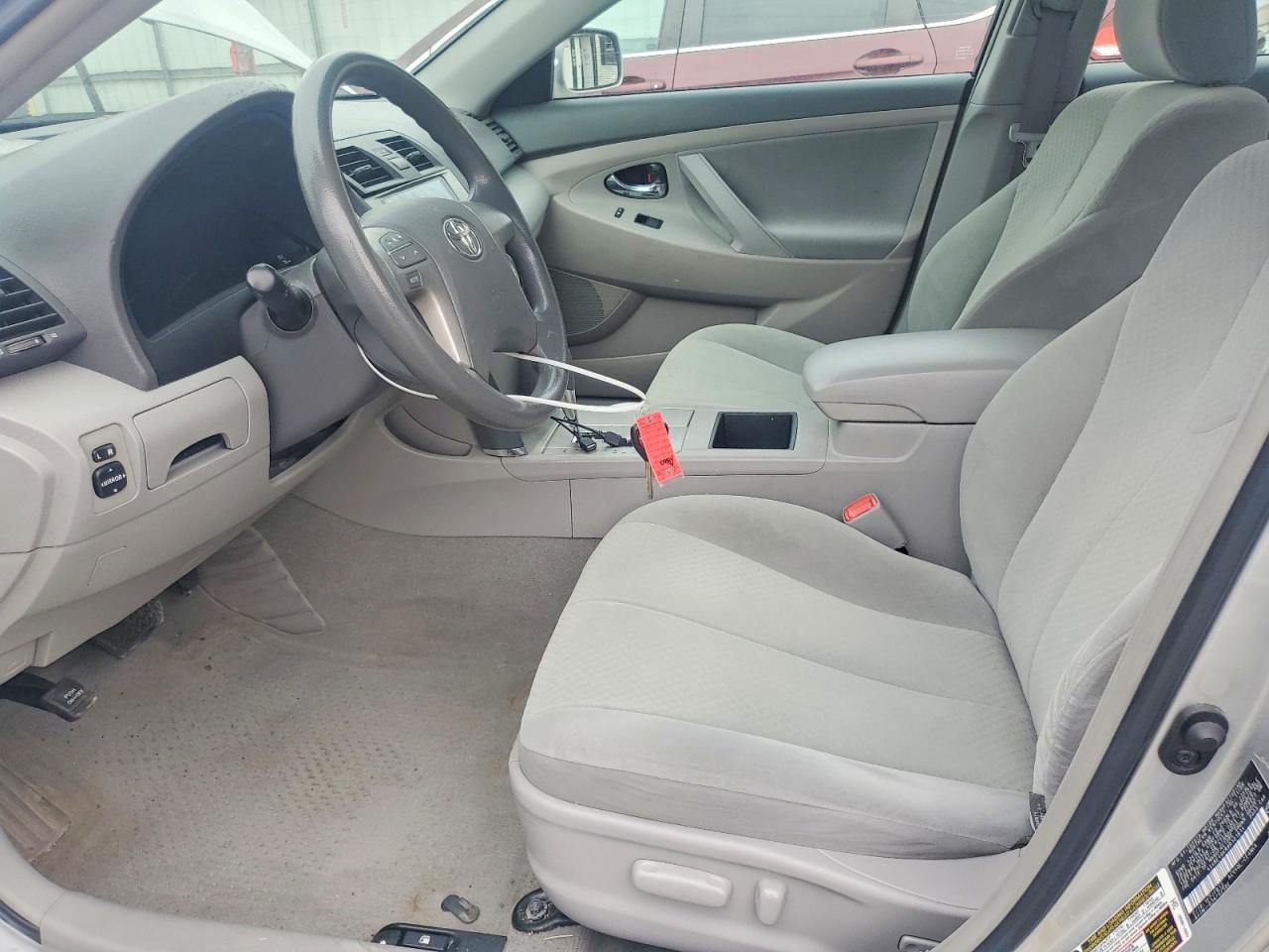 2009 TOYOTA CAMRY LE photo 13