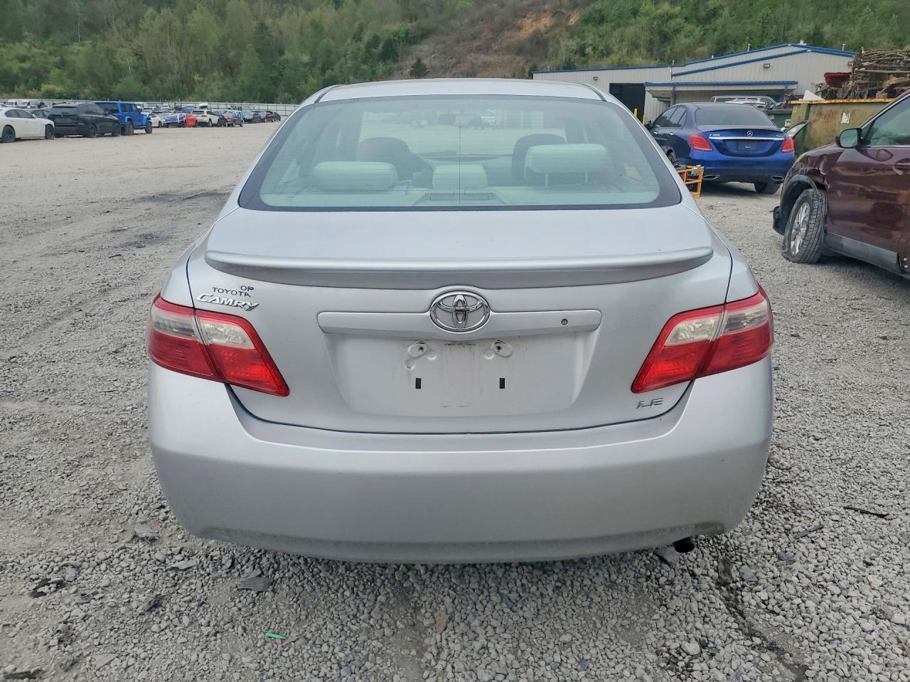 2009 TOYOTA CAMRY LE photo 11