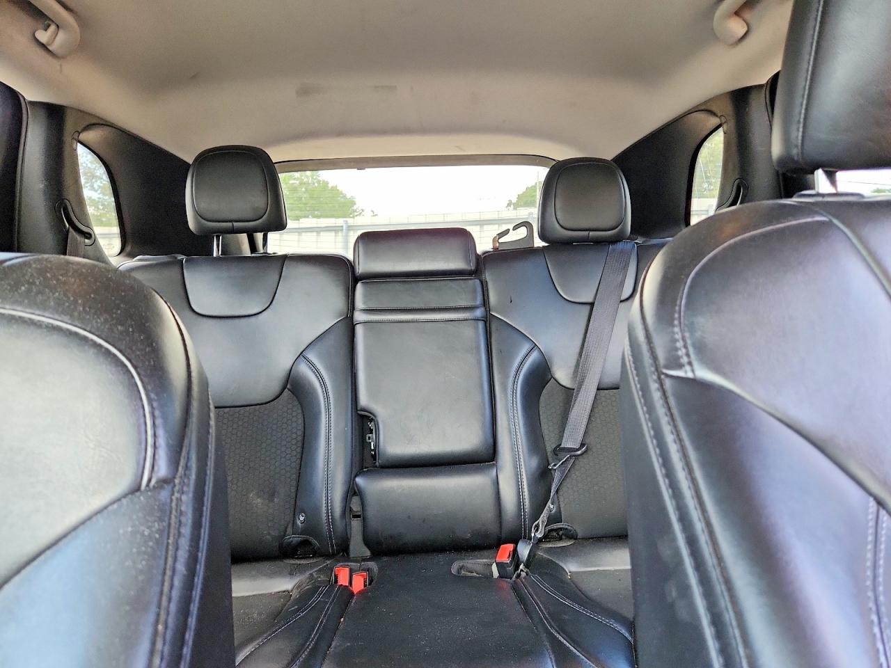2019 JEEP CHEROKEE LATITUDE PLUS photo 19