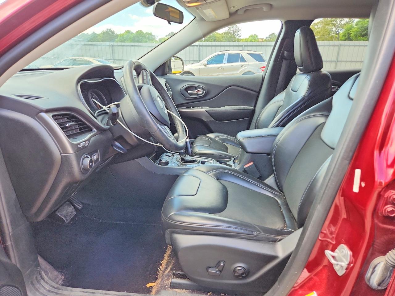 2019 JEEP CHEROKEE LATITUDE PLUS photo 13