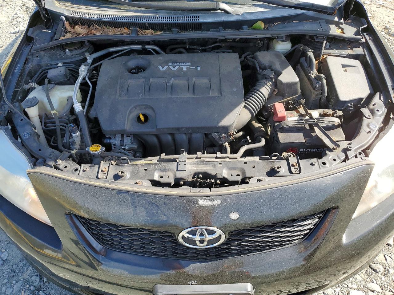2010 TOYOTA COROLLA LE photo 11
