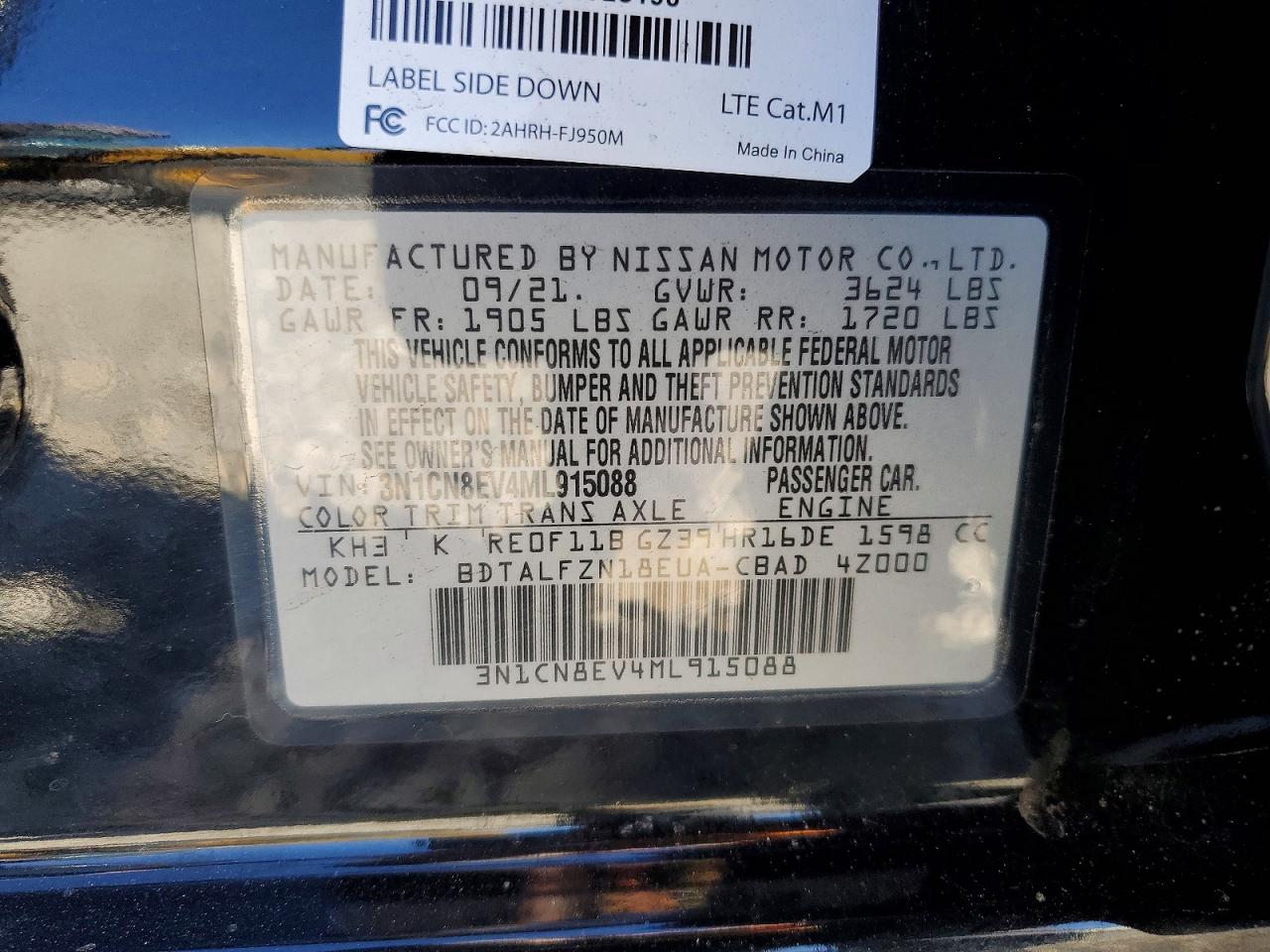 2021 NISSAN VERSA SV photo 34
