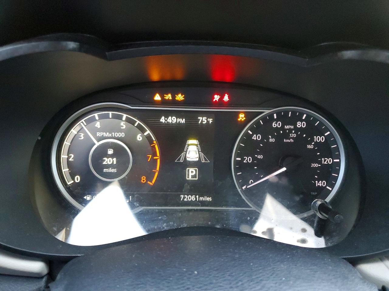 2021 NISSAN VERSA SV photo 25