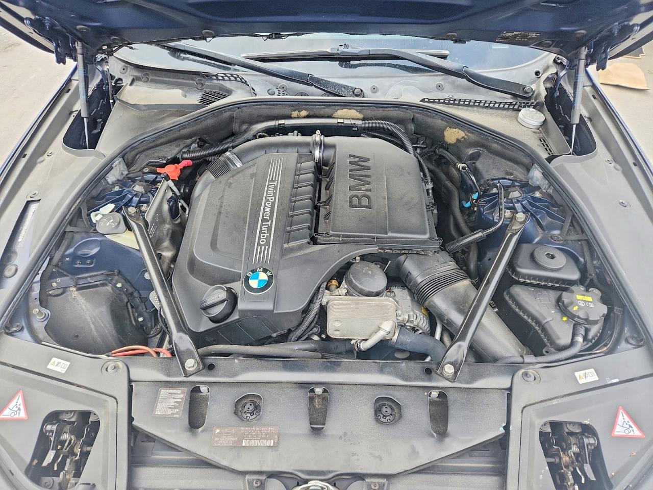 2015 BMW 535 XI photo 31
