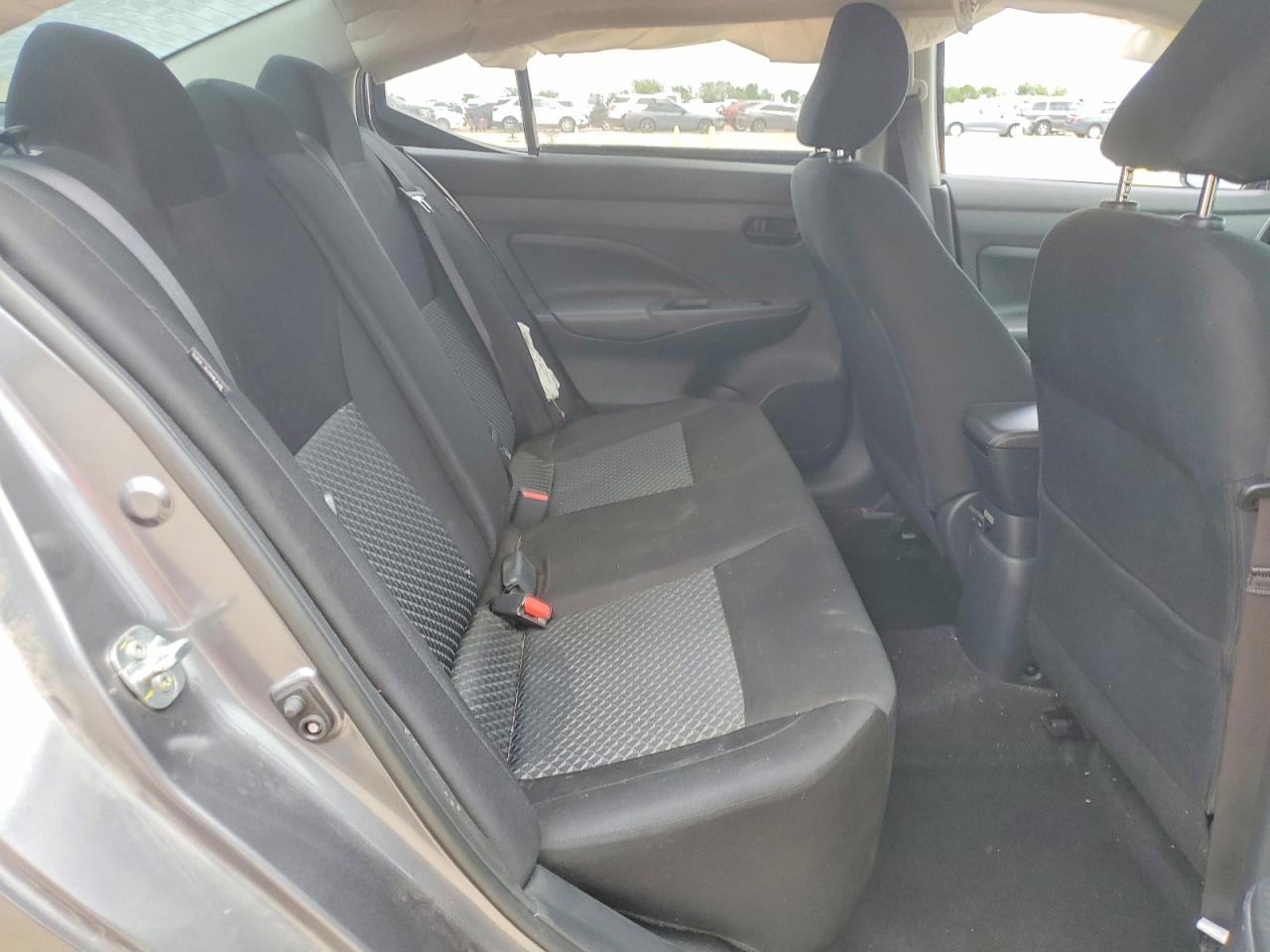 2020 NISSAN VERSA photo 28