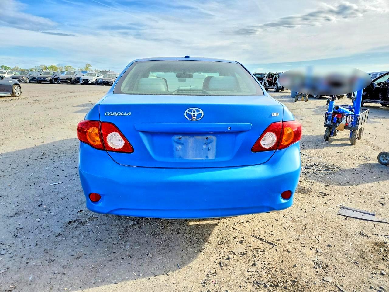 2010 TOYOTA COROLLA LE photo 11