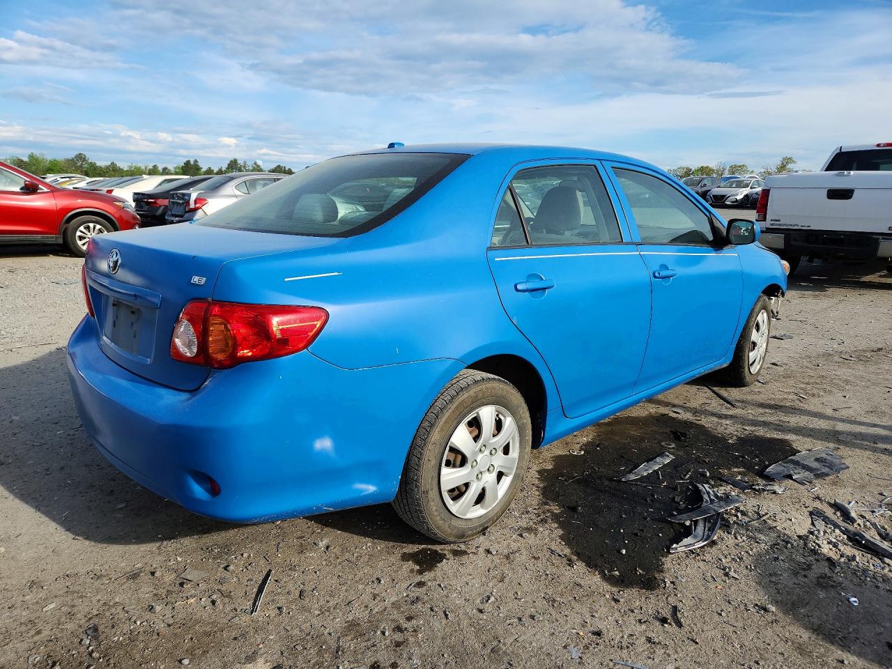 2010 TOYOTA COROLLA LE photo 5