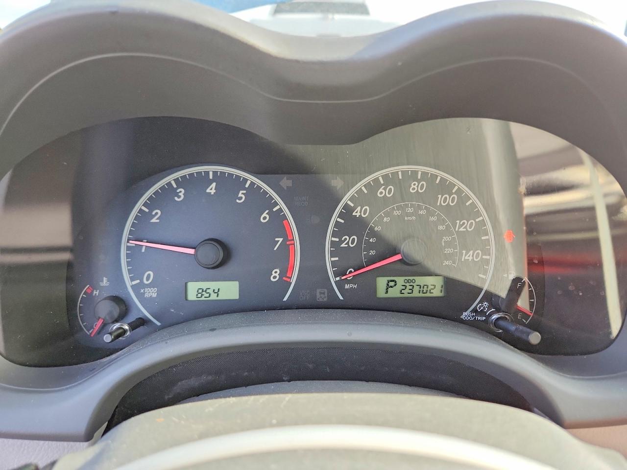 2010 TOYOTA COROLLA LE photo 17