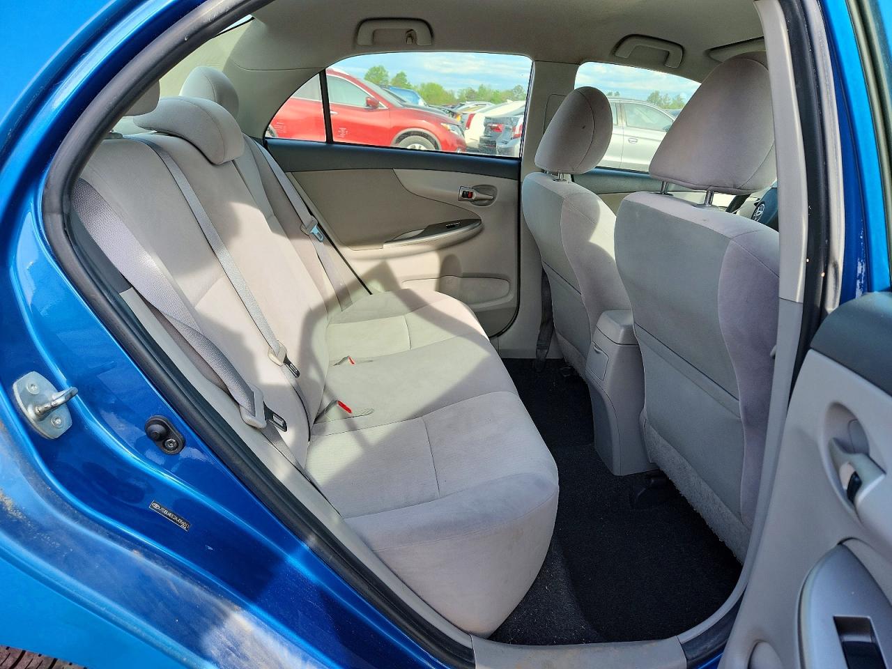 2010 TOYOTA COROLLA LE photo 19