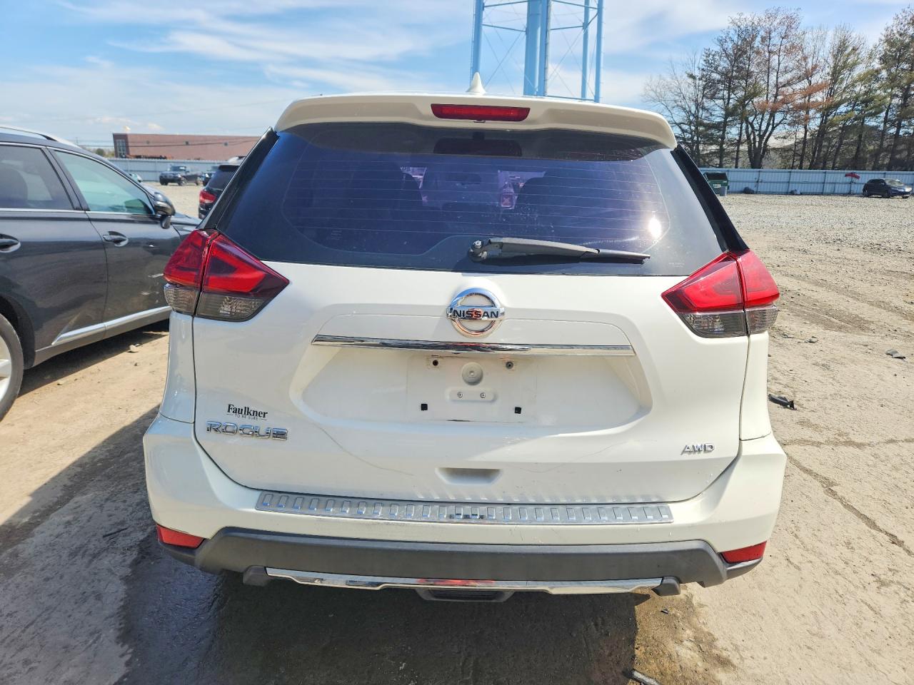 2017 NISSAN ROGUE S photo 16