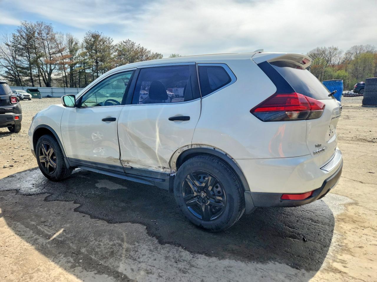 2017 NISSAN ROGUE S photo 4