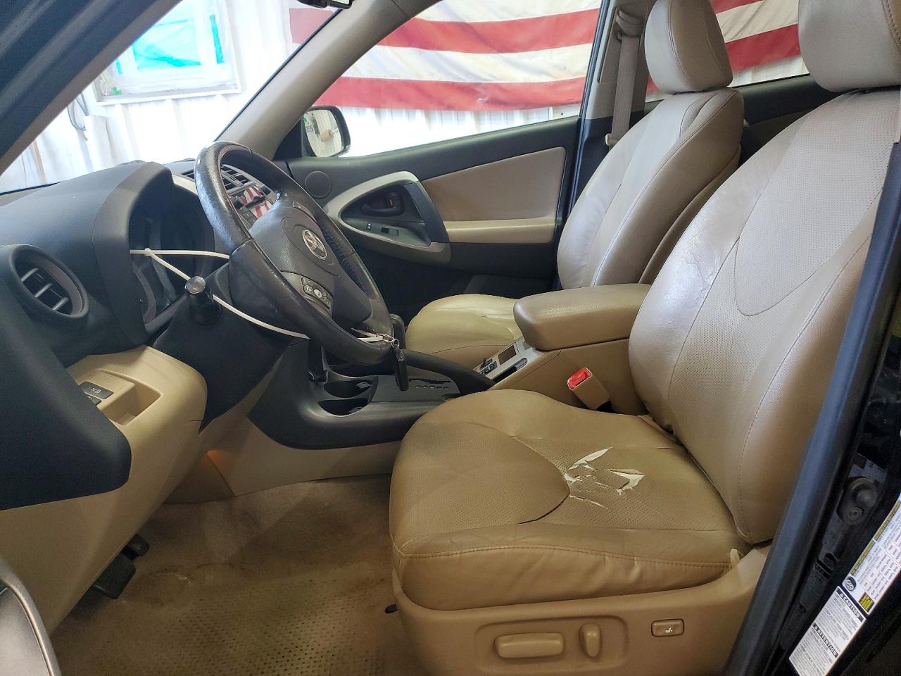 2010 TOYOTA RAV4 LIMITED photo 19