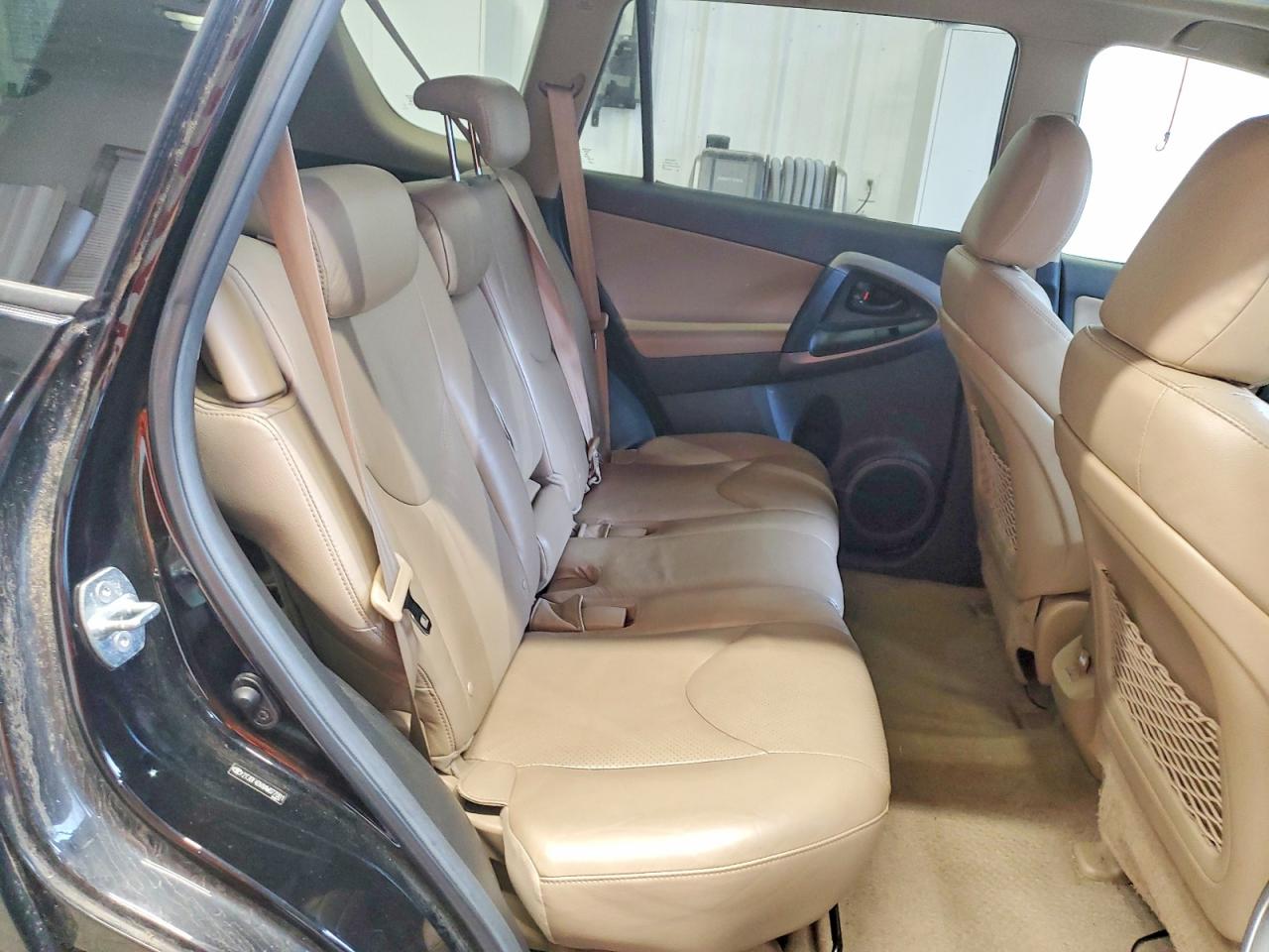 2010 TOYOTA RAV4 LIMITED photo 31