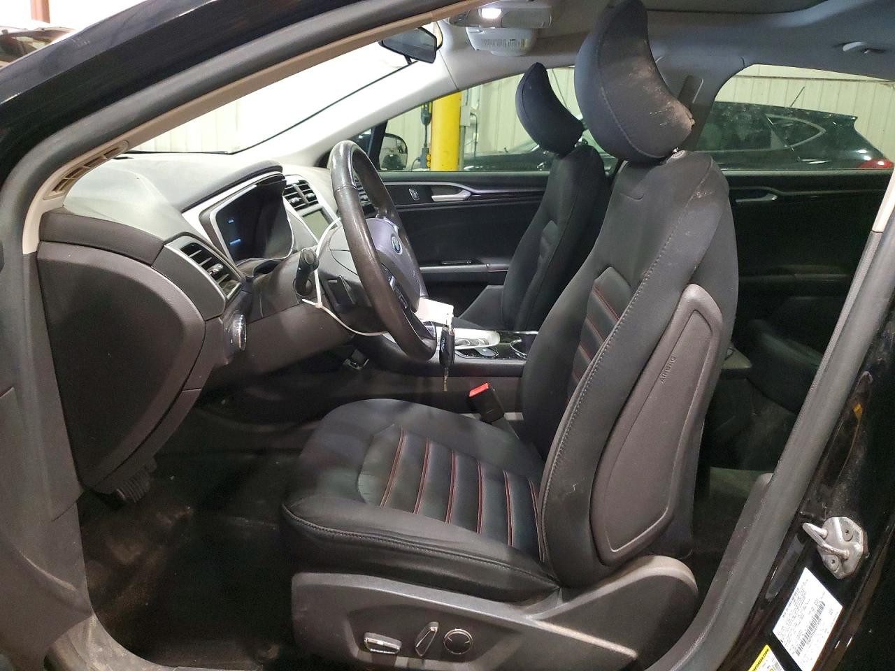 2016 FORD FUSION SE photo 13