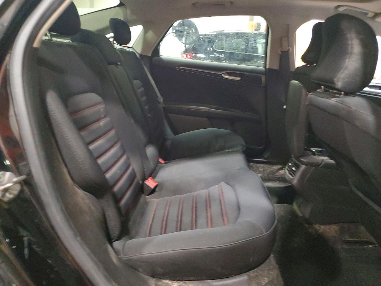 2016 FORD FUSION SE photo 19