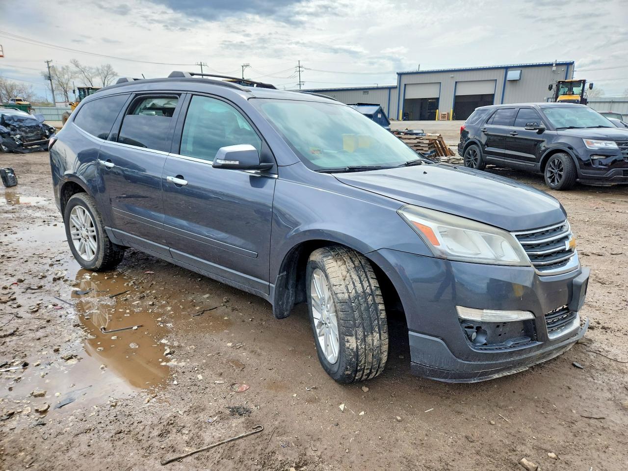 2014 CHEVROLET TRAVERSE LT photo 4
