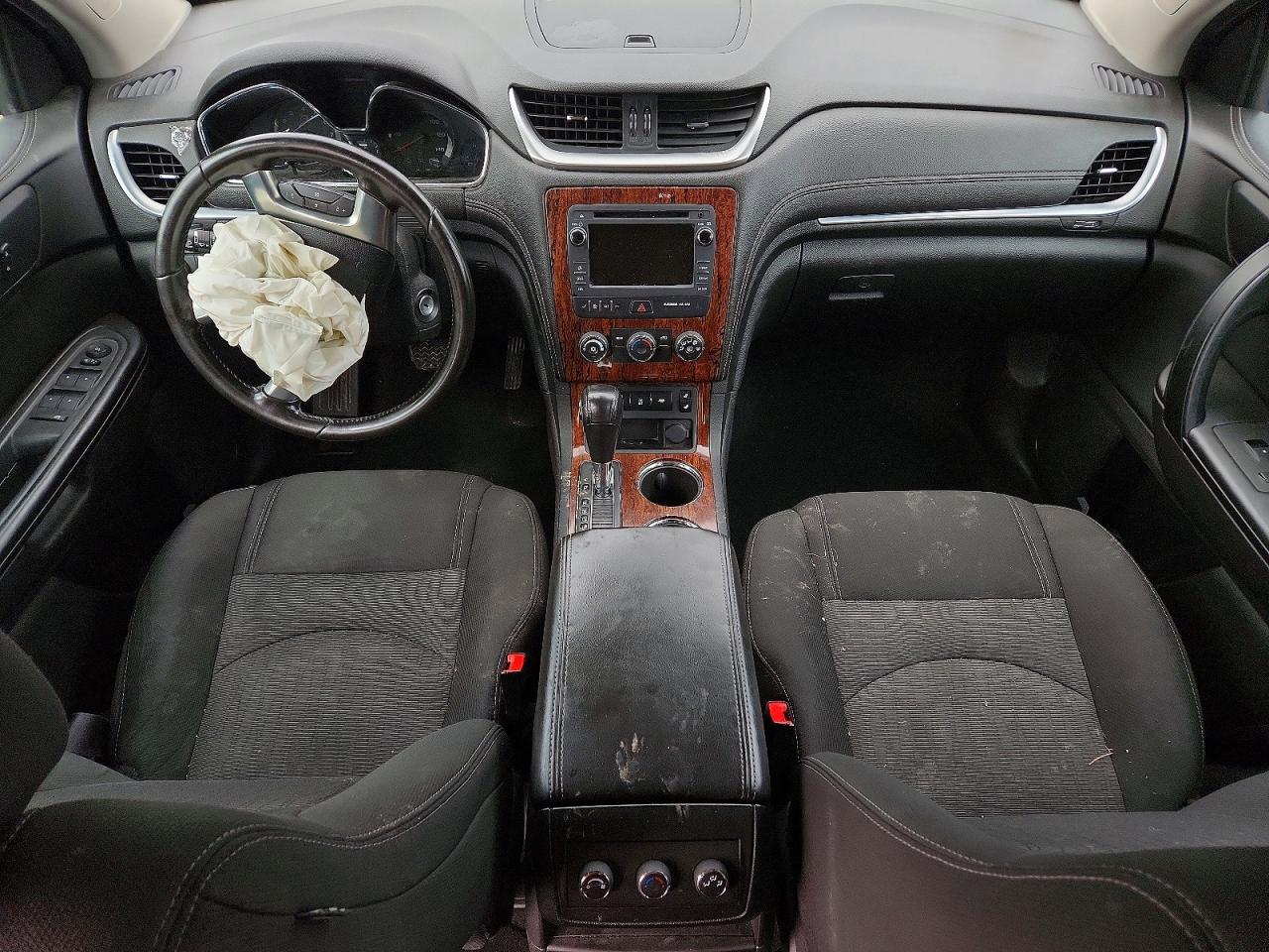 2014 CHEVROLET TRAVERSE LT photo 8