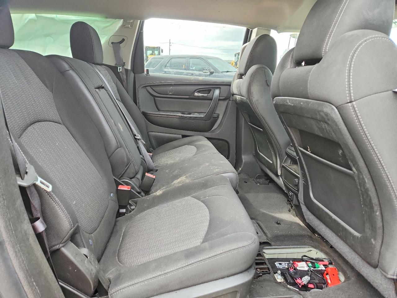 2014 CHEVROLET TRAVERSE LT photo 11