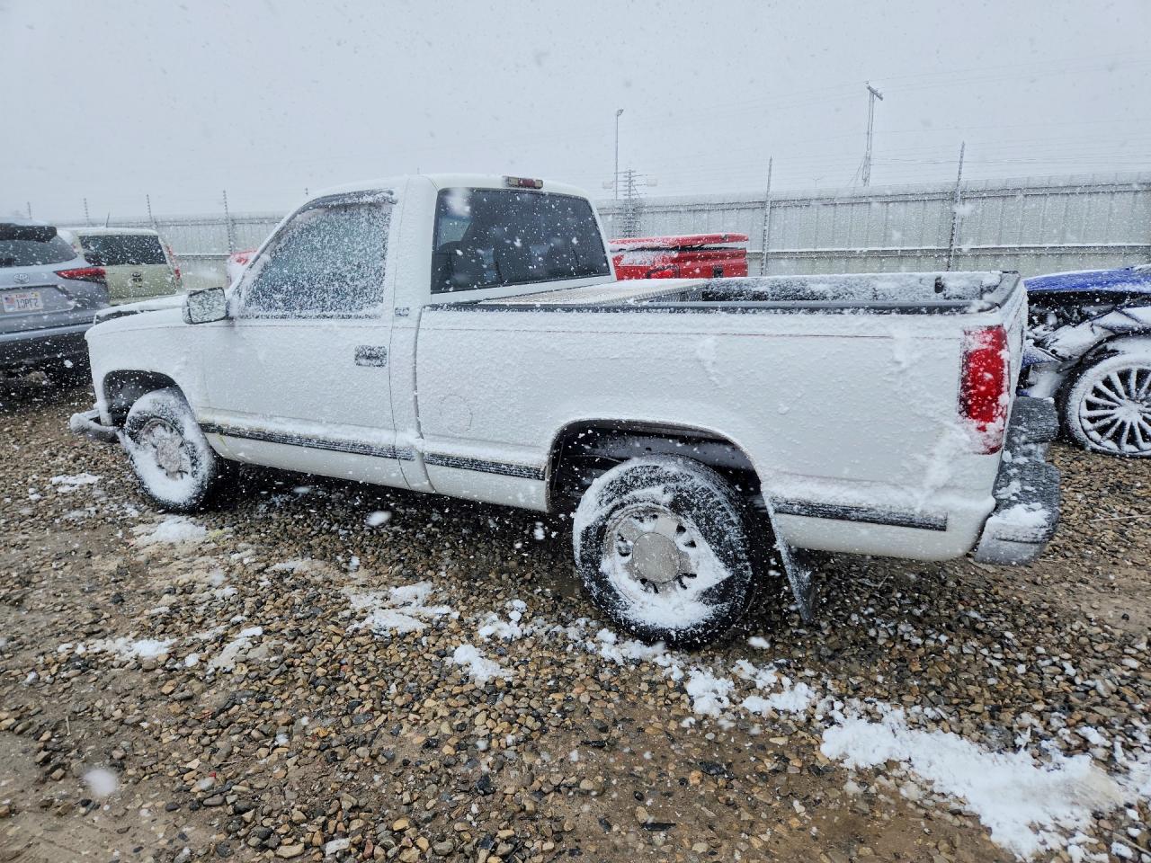 1996 GMC SIERRA C1500 photo 3