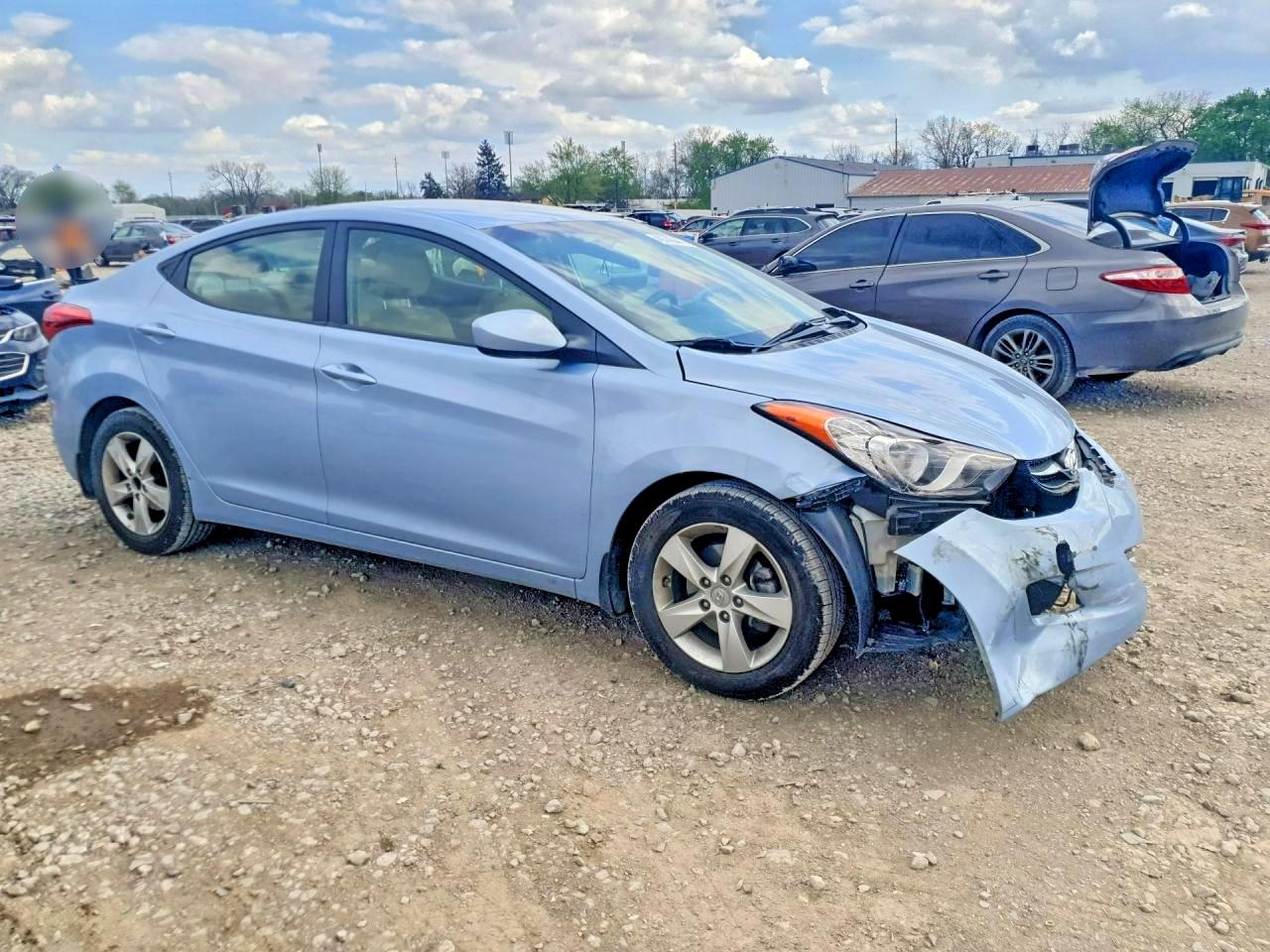 2013 HYUNDAI ELANTRA GLS photo 10