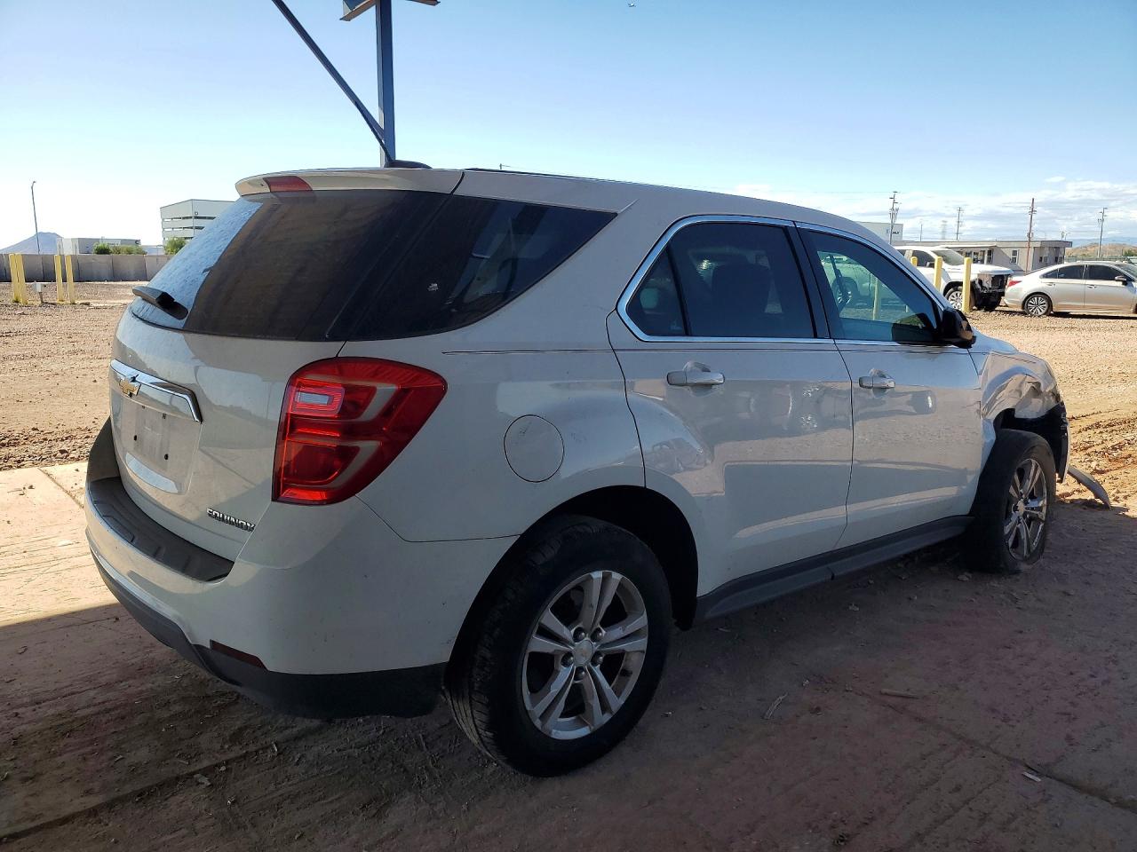 2016 CHEVROLET EQUINOX LS photo 3
