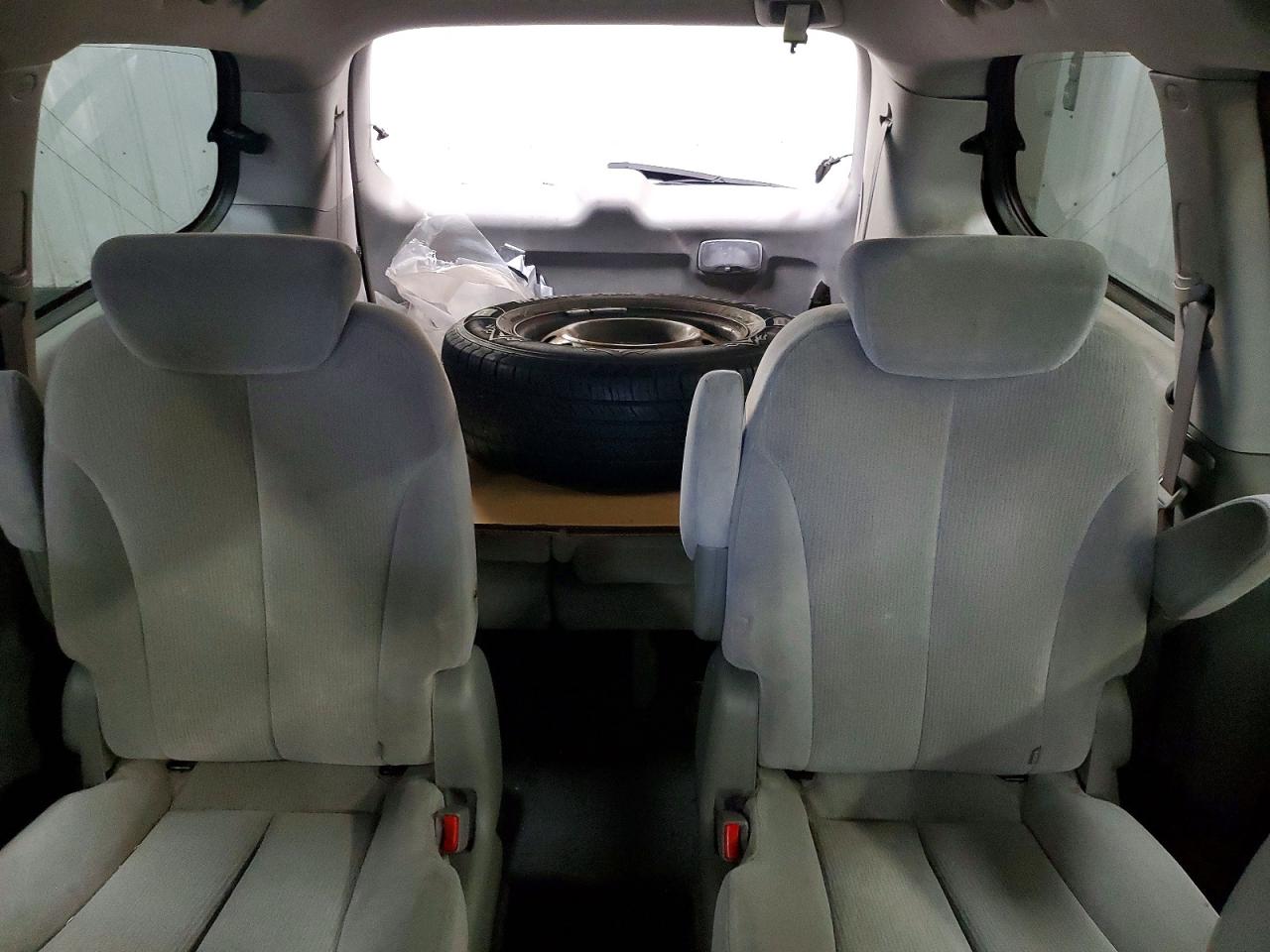 2008 KIA SEDONA LX photo 28