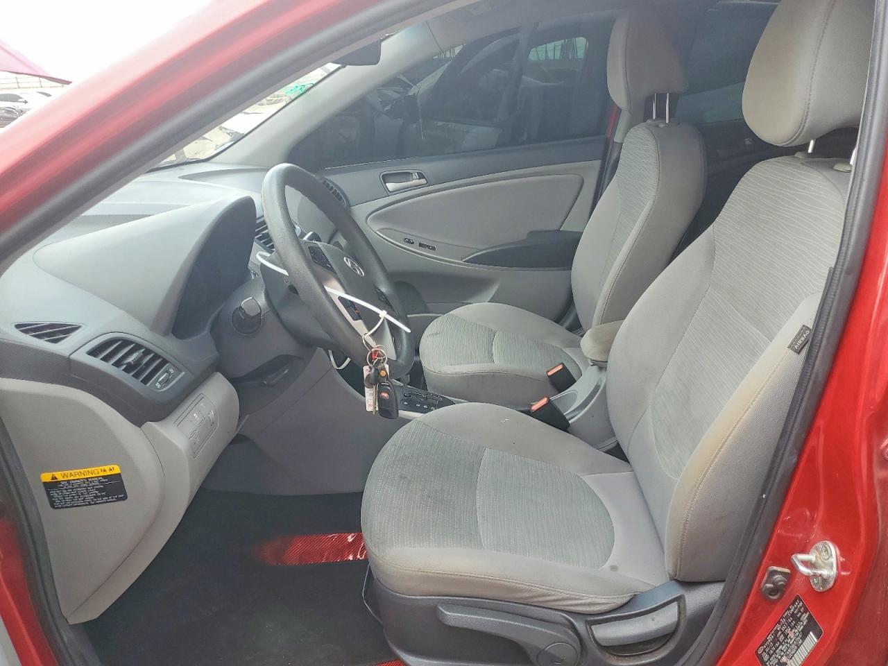 2016 HYUNDAI ACCENT SE photo 13