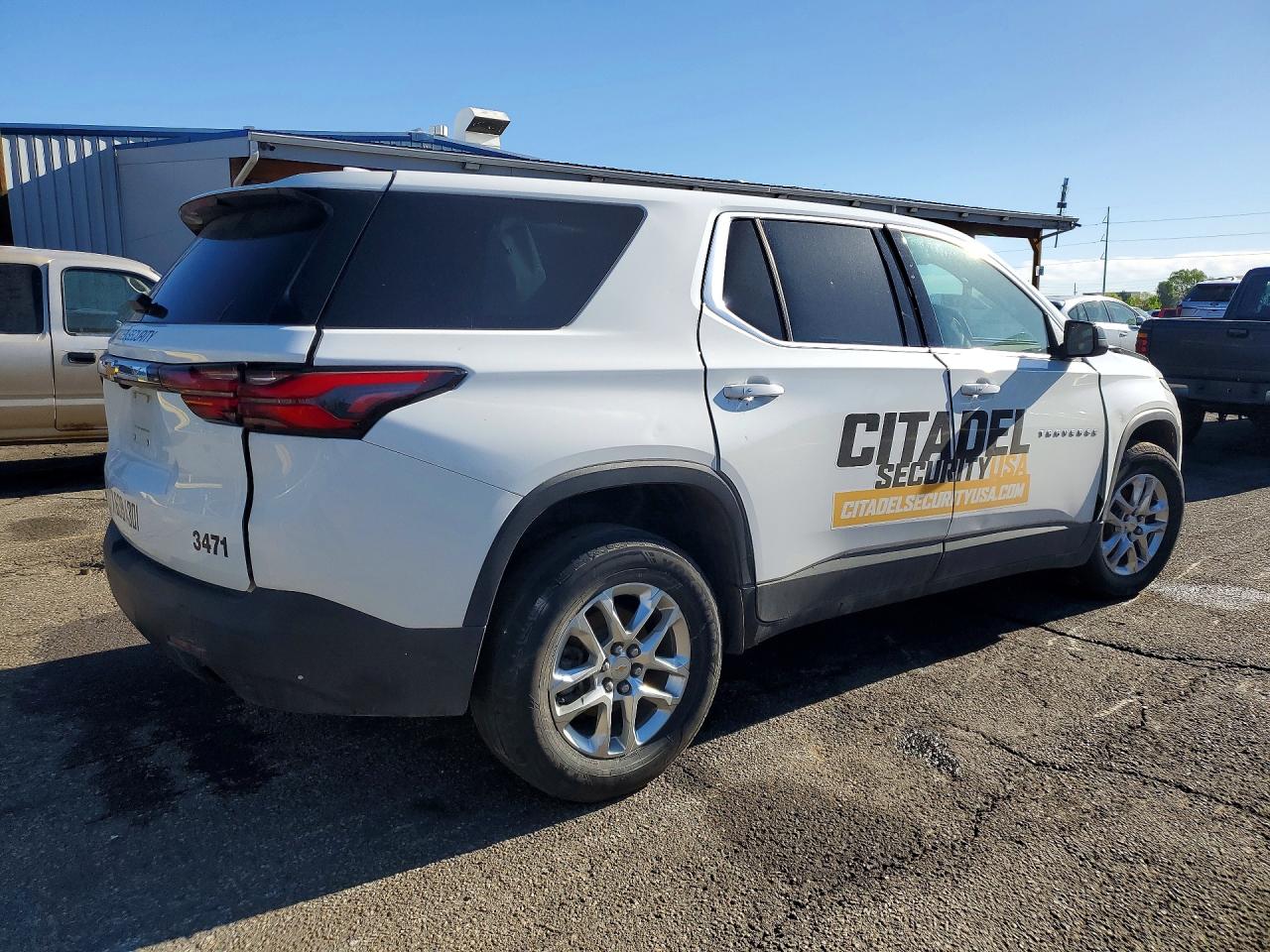 2023 CHEVROLET TRAVERSE LS photo 5