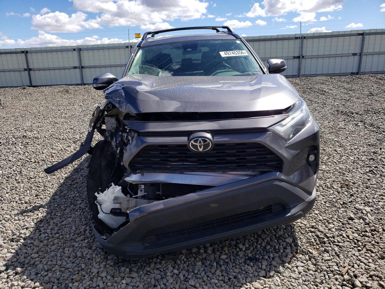 2022 TOYOTA RAV4 XLE PREMIUM photo 9