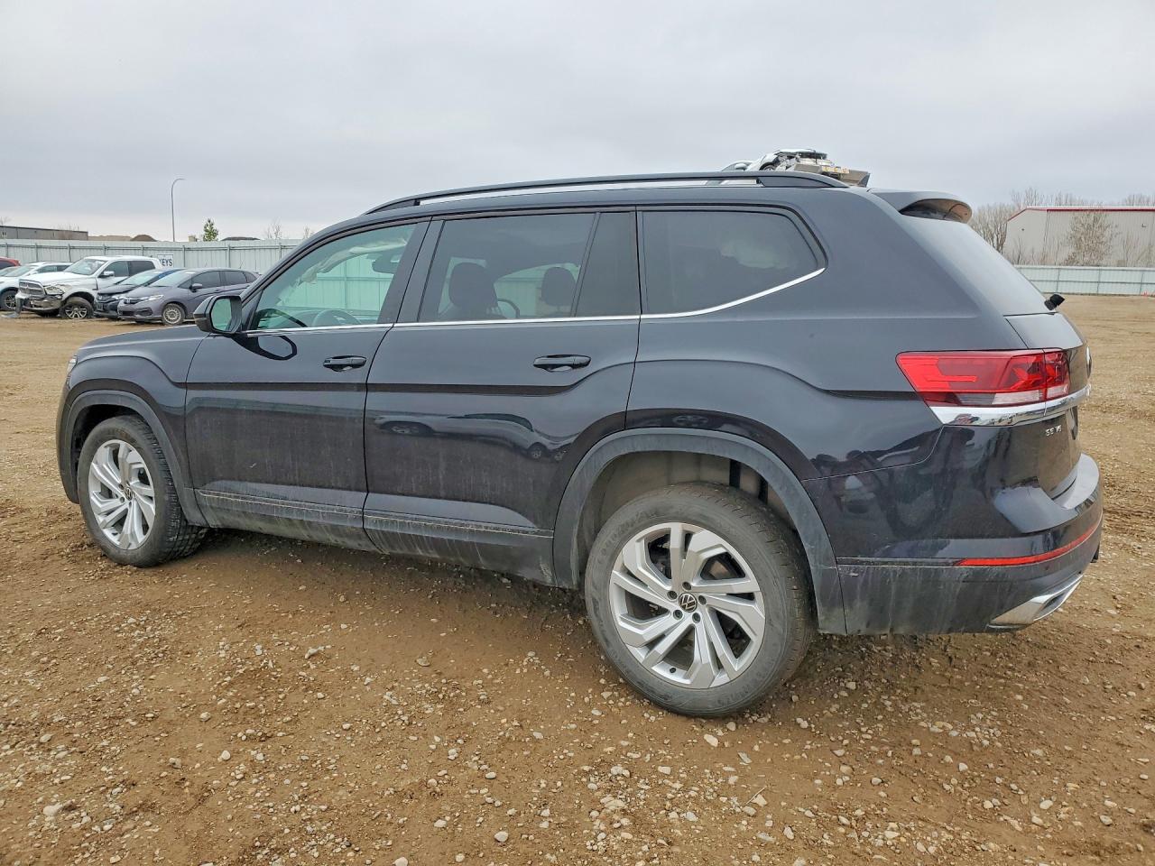 2023 VOLKSWAGEN ATLAS SE photo 4