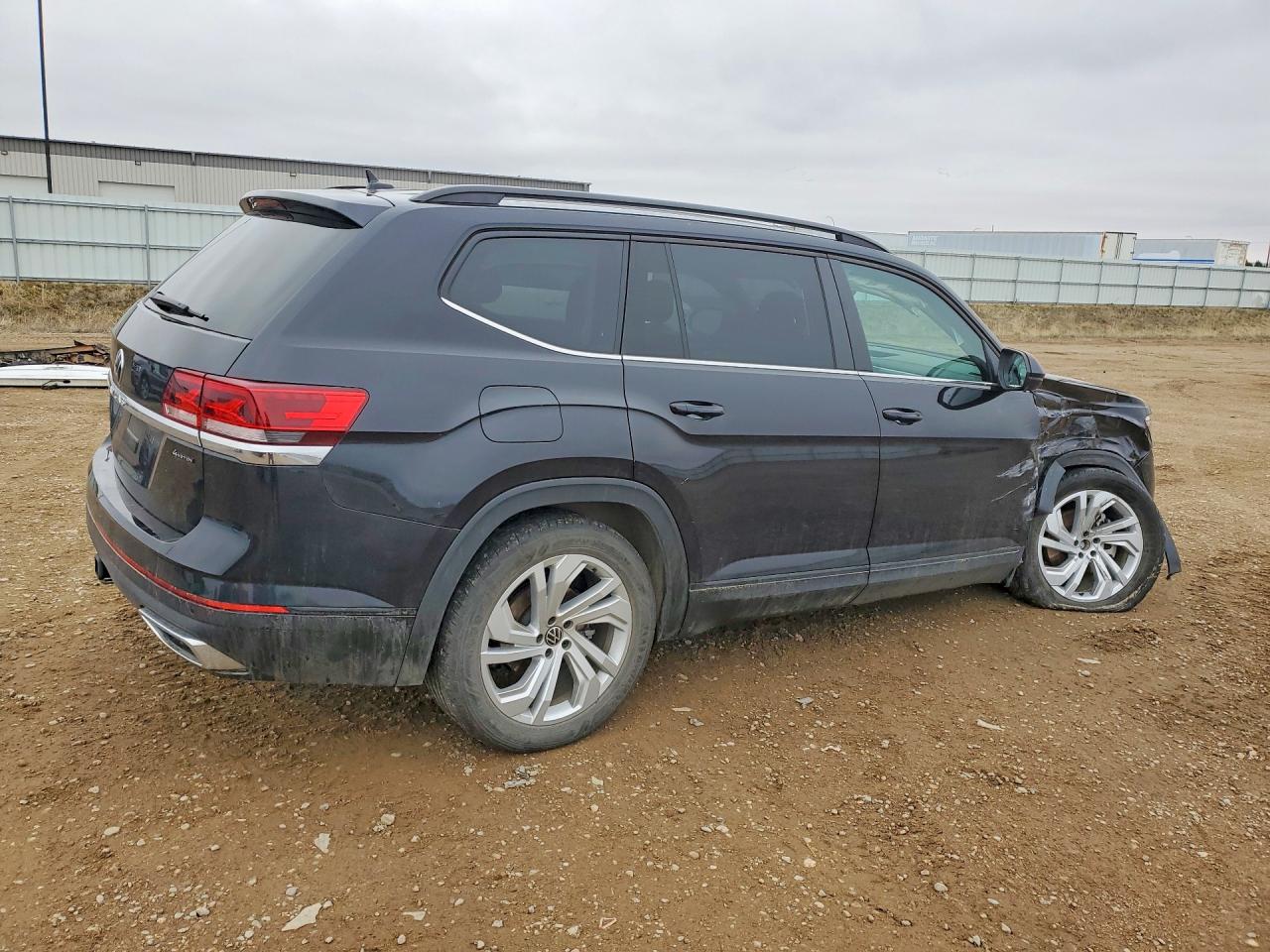2023 VOLKSWAGEN ATLAS SE photo 7