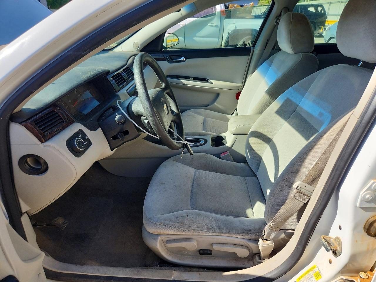 2012 CHEVROLET IMPALA LS photo 19