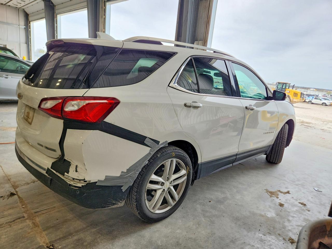 2018 CHEVROLET EQUINOX PREMIER photo 5